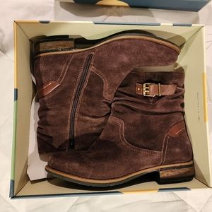 earth Avani Butternut Wide 9 Wide